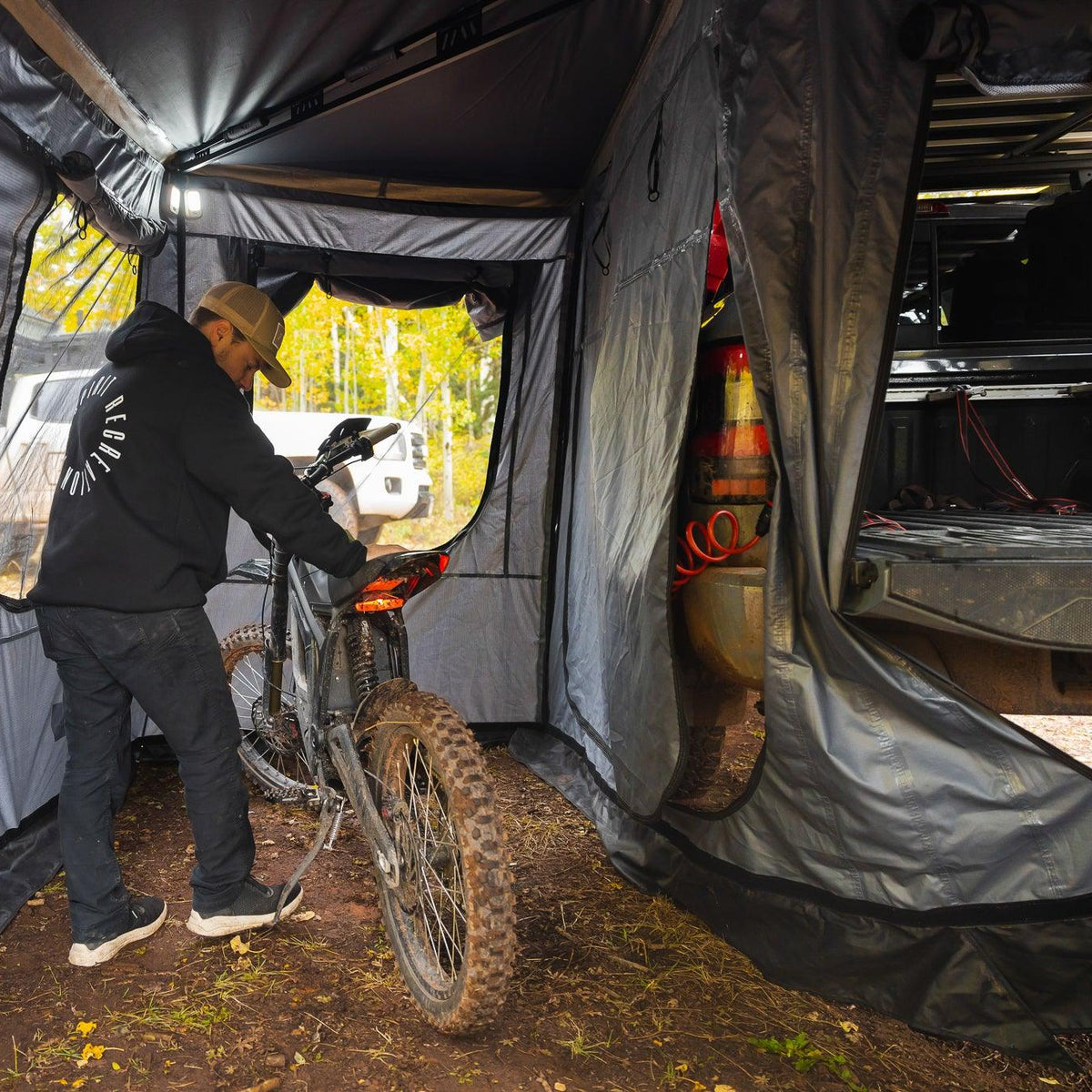 FSR 270 Awning Room