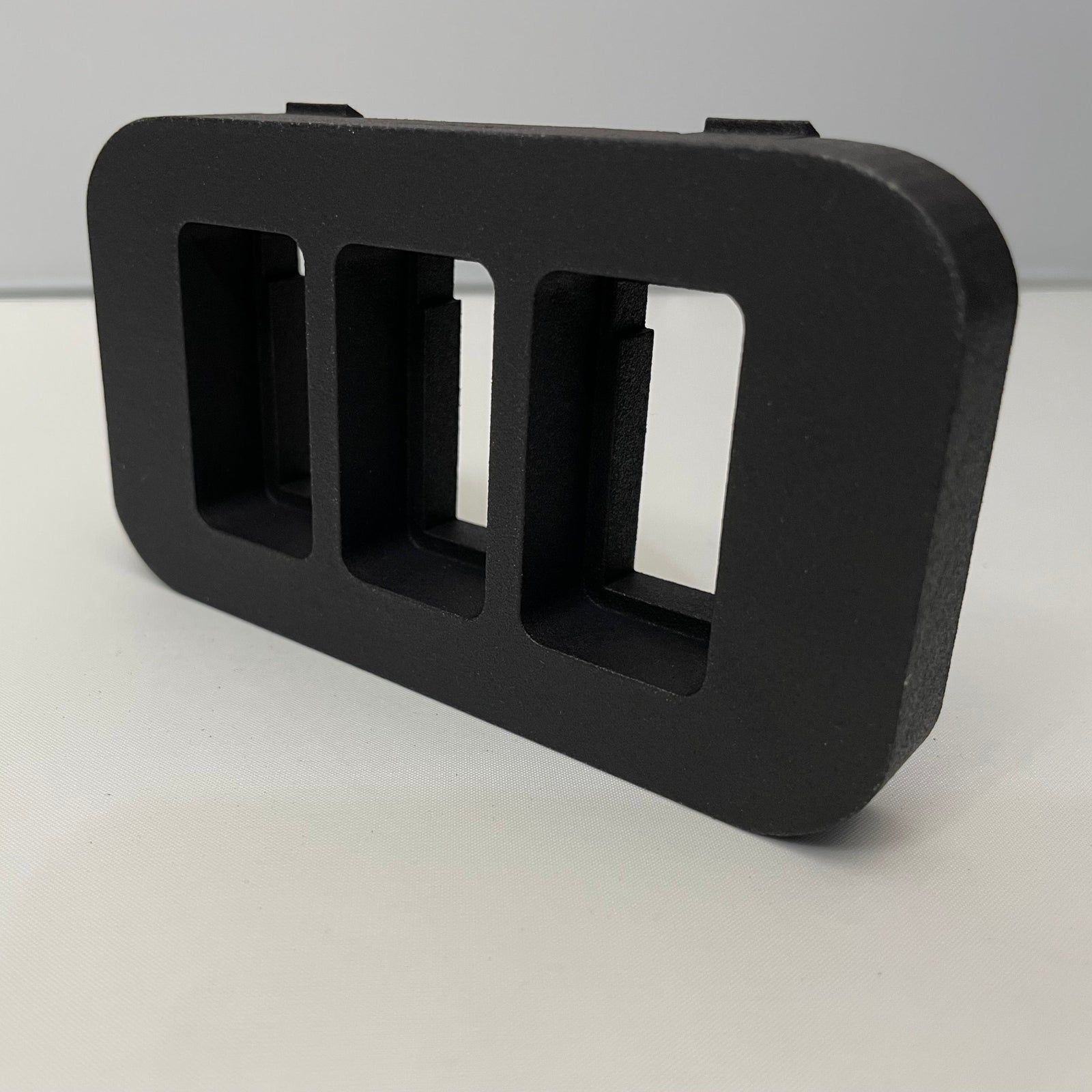 Guild Outfitters Modular Insert for 3 Tall Switches