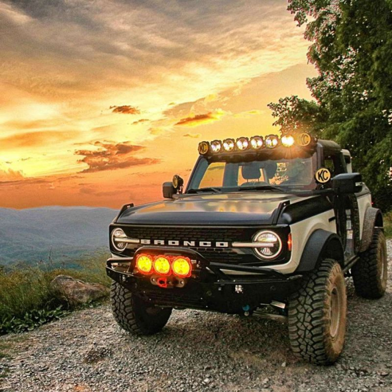 KC HiLites Gravity LED Pro6 Ditch Light Kit for Ford Bronco (2021-2024) - Aspire Auto Accessories